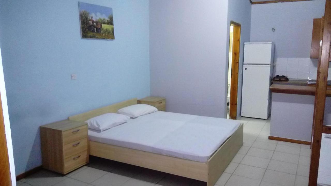 Camping Elizabeth Hotel Kalyvia Varikou Luaran gambar